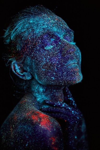 Portret UV z bliska