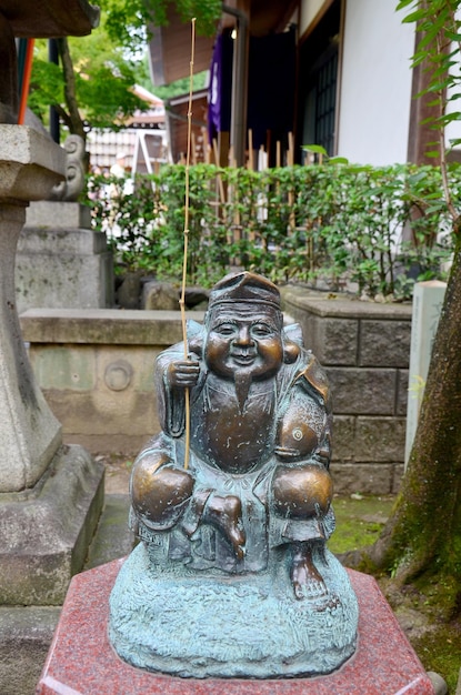 Posąg Ebisu bóg rybaków lub kupców to Siedmiu Bogów Fortuny powszechnie określanych w języku angielskim jako Siedmiu Bogów Szczęścia to siedmiu bogów szczęścia w japońskiej mitologii i folklorze