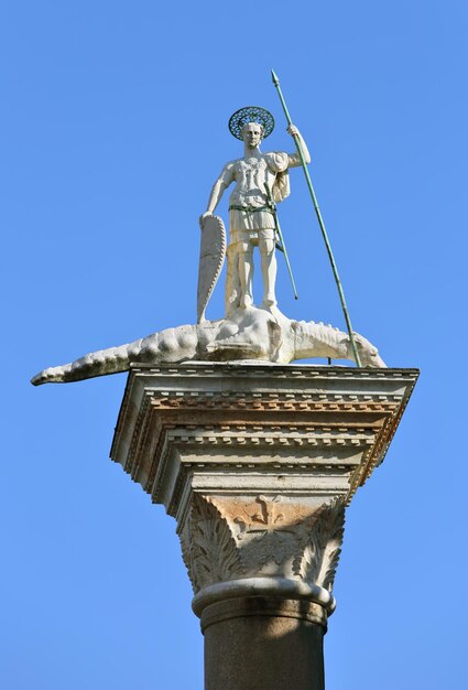 Posąg świętego Teodora w Wenecji