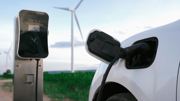 Postępująca przyszła koncepcja infrastruktury energetycznej pojazdów elektrycznych ładowanych na stacji ładowania zasilanej zieloną i odnawialną energią z turbiny wiatrowej w celu ochrony środowiska
