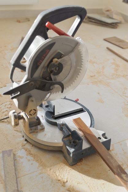 Power Mitre Saw