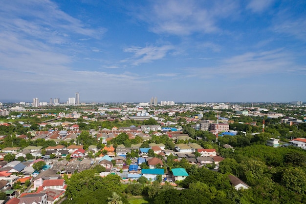 Powietrzny miasto widok od latającego trutnia przy Nonthaburi, Tajlandia, odgórnego widoku krajobraz