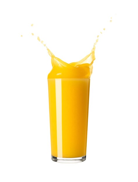Zdjęcie powitalny sok pomarańczowy w szklance na białym tle
