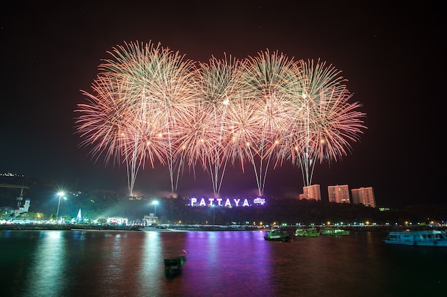 Pozdrowienie noworoczne w Pattaya w Tajlandii