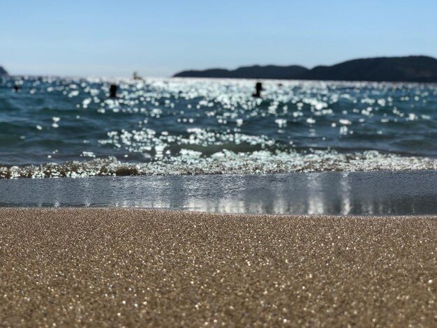 Poziom powierzchni plaży na tle nieba