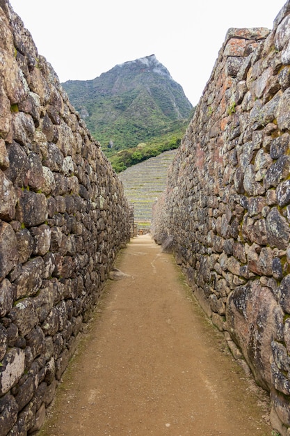 Pozostałości archeologiczne Machu Picchu położone w górach Cusco. Peru