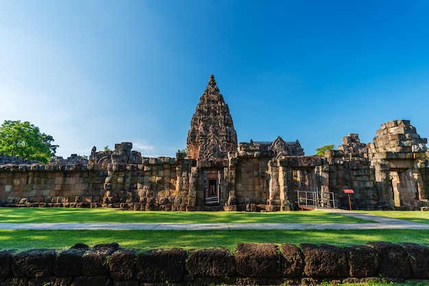 Prasat Khao Phanom szczebel Dziejowy park w Buriram, Tajlandia