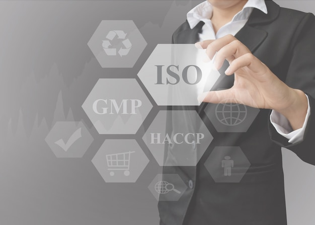 Prezentacja interesu Food System Industries (ISO, GMP, HACCP).