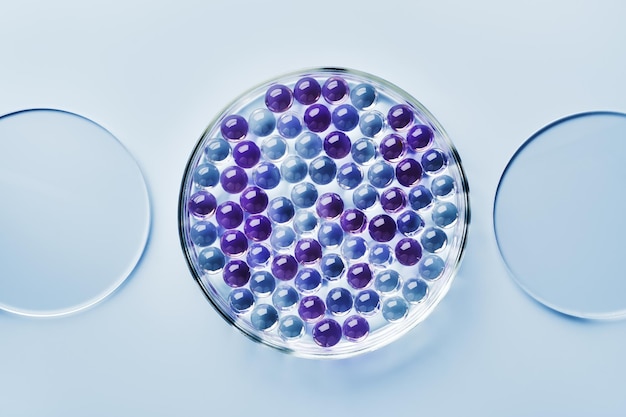 Próbka bąbelków żelu w szalce Petriego na niebieskim tle twarde cienie Abstrakcyjna nauka medycyna i koncepcja urody