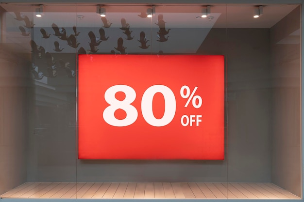 procent zniżki czerwony billboard baner na wyprzedaży sklepowej
