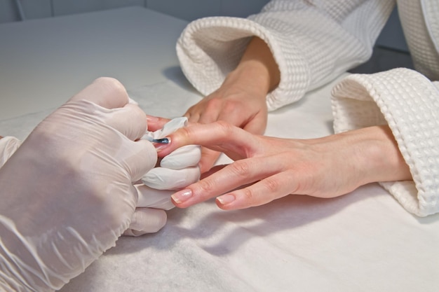 Profesjonalne Narzędzia Do Procesu Manicure Kobieca Ręka