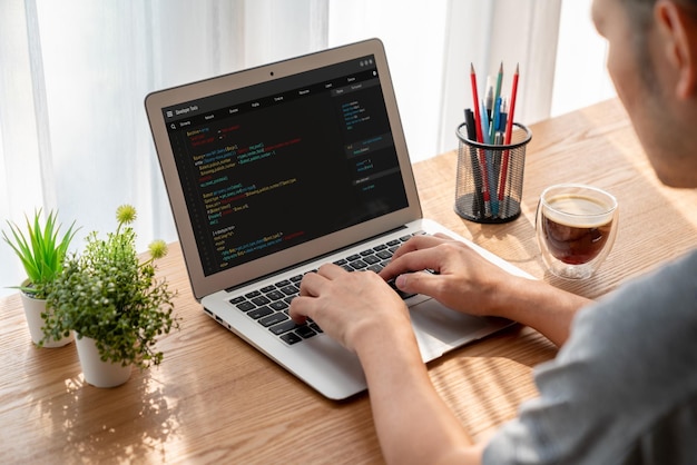 Programowanie rozwoju oprogramowania na ekranie komputera dla modnych aplikacji