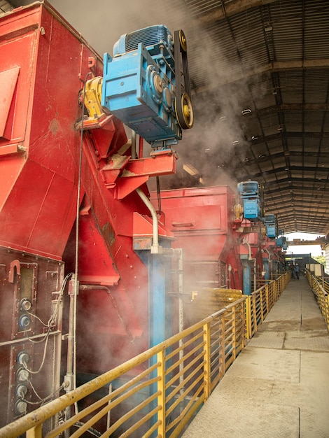 Zdjęcie przemysł przetwórstwa trzciny cukrowej w młynie