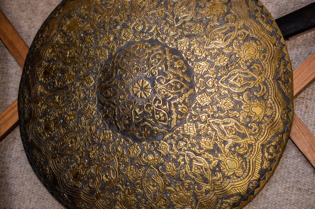 Zdjęcie przykład wzorów artystycznych w stylu osmańskim na metalach