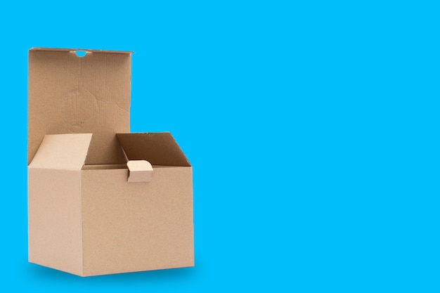 Pudełka Kartonowe Z Niebieskim Tłem Pudełka Do Wysyłki Paczek O Minimalistycznym Designie