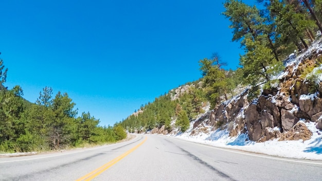 Punkt widzenia POV - Jadąc na zachód do Estes Park autostradą 36.