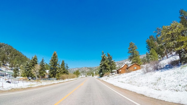 Punkt widzenia POV - Jadąc na zachód do Estes Park autostradą 36.