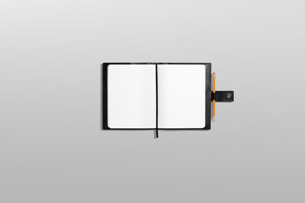 Pusta Książka Black Diary Mockup White Page