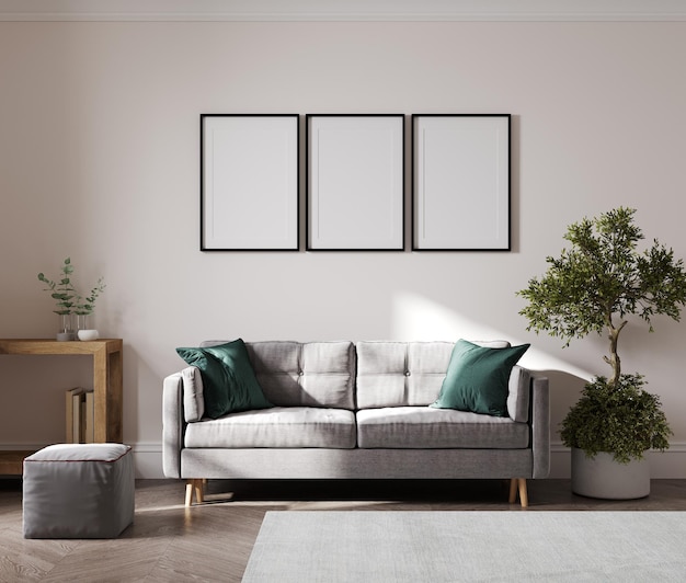 Puste ramki plakatowe na beżowej ścianie we wnętrzu salonu z nowoczesnymi meblami i roślinną szarą sofą i zielonymi poduszkami renderowania 3d