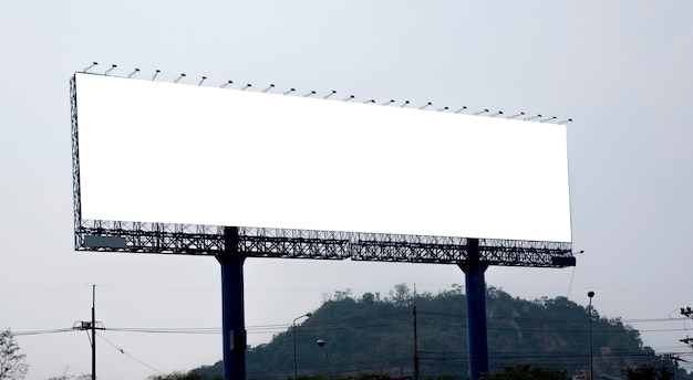 Pusty billboard.
