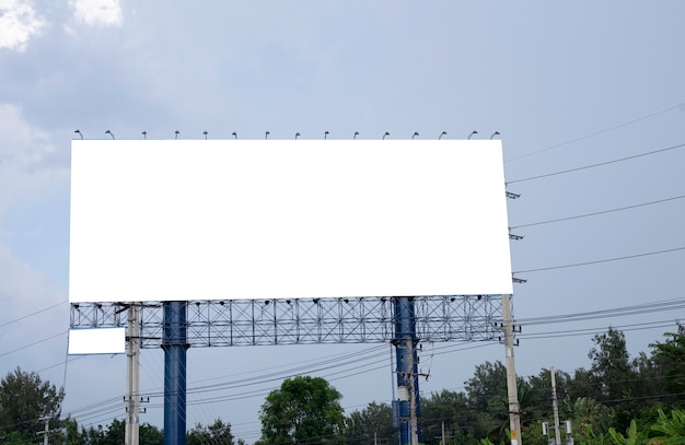 Pusty Billboard.