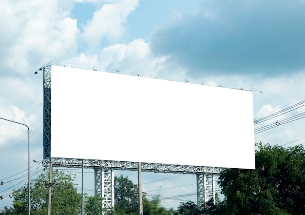 Zdjęcie pusty billboard.