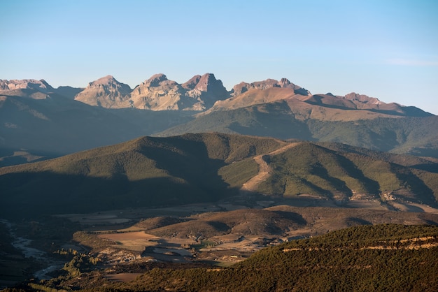 Pyrenees góry w Huesca, Aragon, Hiszpania.