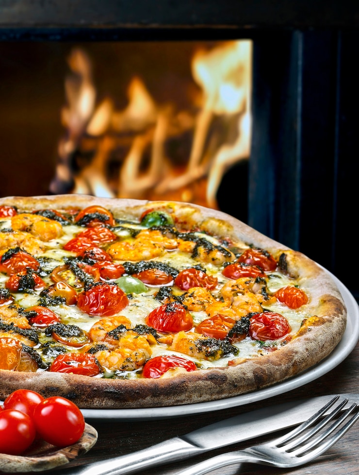 Zdjęcie pyszna pizza z owocami morza?