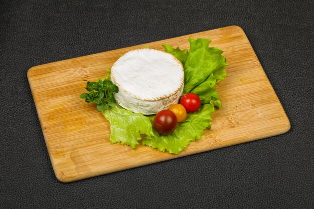 Pyszny ser camembert