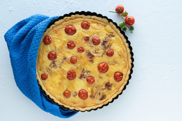 Quiche z pomidorkami cherry