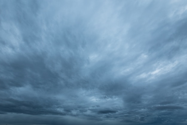 Rainclouds I Nimbus W Porze Deszczowej