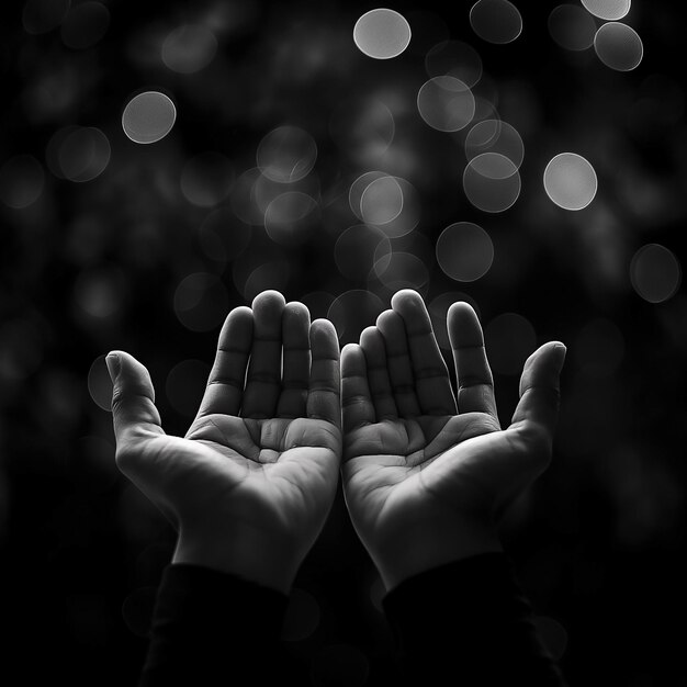 Ramadan kareem koncepcja czarno-białe ręce modlitewne otwarte dwie puste ręce z dłoniami w górze modlić się do Boga