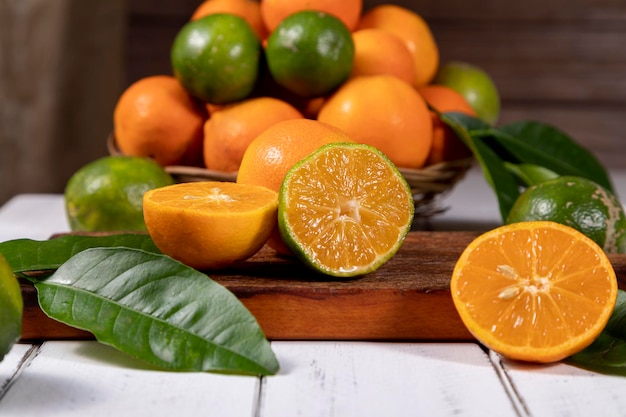 Rangpur Citrus limonia lub Citrus reticulata medica czasami nazywany Rangpur lime mandarynka lub lemandarin jest hybrydą mandarynki i cytronu