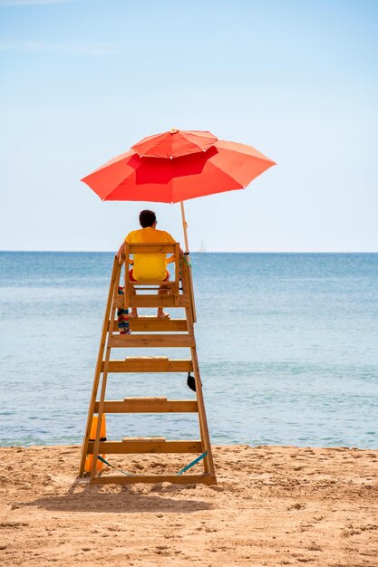 Ratownik na plaży