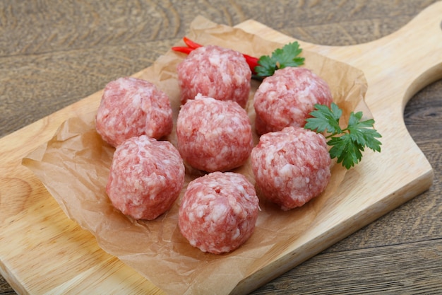 Raw meatball