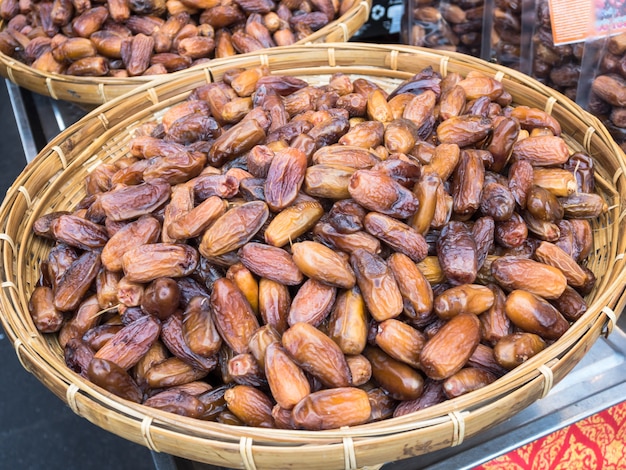 Zdjęcie raw organic medjool dates