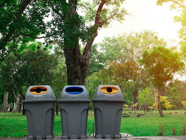 Recykling kosz kopia przestrzeń środowisko naturalne zielony ekologia śmieci odpady kosz na śmieci recykling zanieczyszczenia