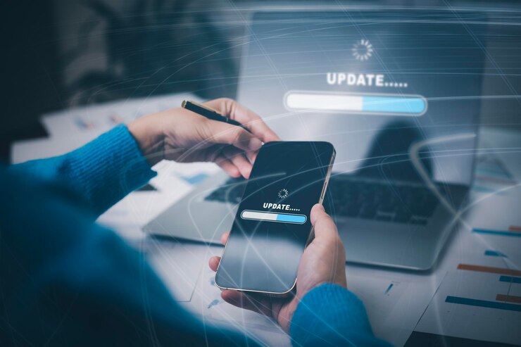 Zdjęcie ręczny smartfon z aktualizacją oprogramowania aktualizacja programu komputerowego technologia biznesowa internet aktualizacja na ekranie wirtualnym pasek ładowania koncepcji internetu i technologii wraz z instalacją aktualizacji