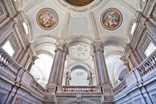 Reggia di Caserta (Caserta Royal Palaca), Włochy. Luksusowe wnętrze, ponad 300 lat