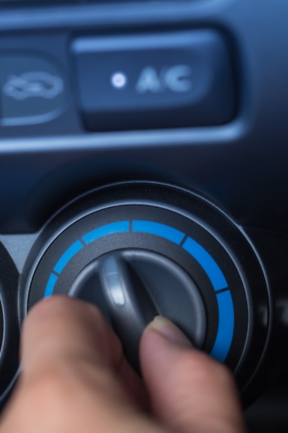 Zdjęcie regulacja chłodzenia samochodu, klimatyzacja deski rozdzielczej