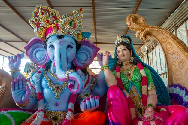 Ręka hinduskiego boga Ganesha podczas festiwalu