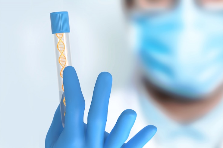 Zdjęcie ręka profesjonalnego naukowca w rękawiczkach, biorąc probówkę z dna wewnątrz, koncepcja poszukiwania chorób leczniczych
