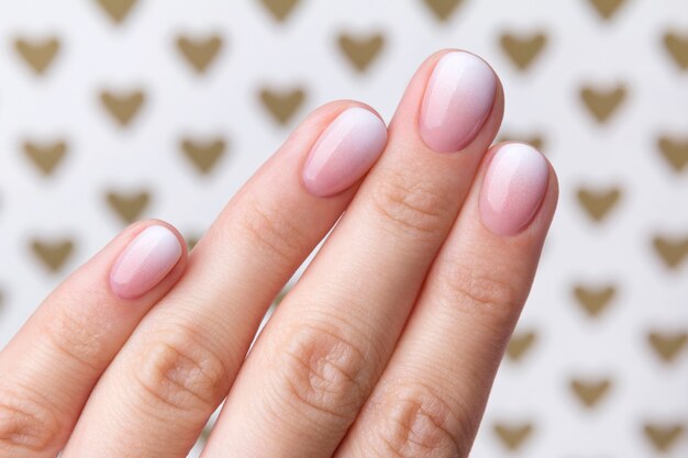 Zdjęcie ręka z manicure