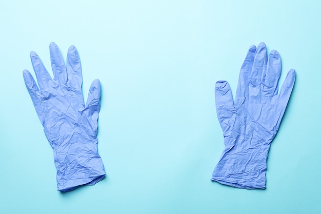 Rękawiczki medyczne na niebiesko