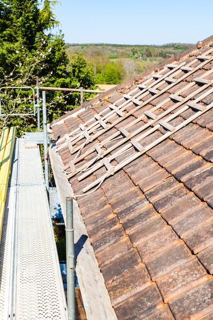 Zdjęcie renowacja ceglanego dachu