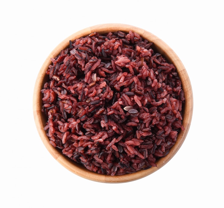 Riceberry ryż odizolowywa na biel ścianie