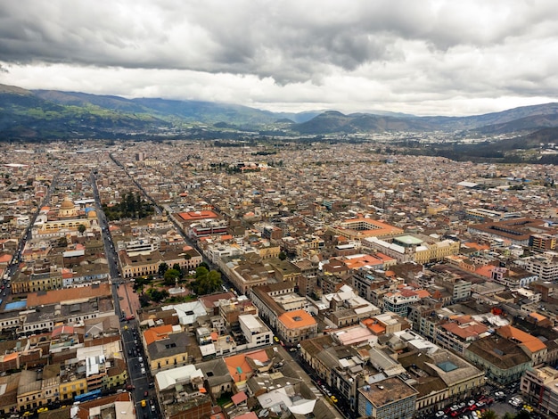 Zdjęcie riobamba vista desde los aires vuelo con drone