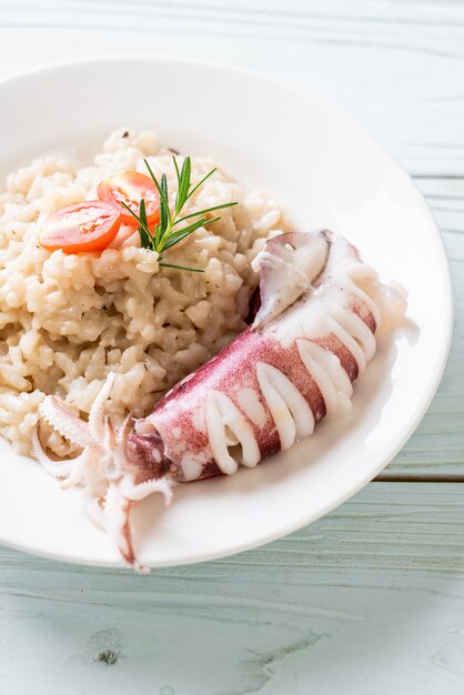 Risotto Z Kalmarów Lub Ośmiornic