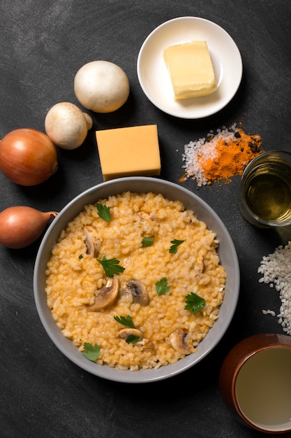 Risotto z przyprawami grzybowymi i parmezanem