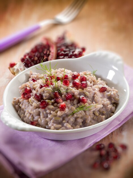 Risotto z selektywnym skupieniem granatu